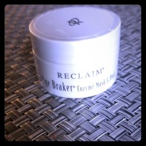 Victoria Principal Reclaim Age Breaker Enzyme Mask